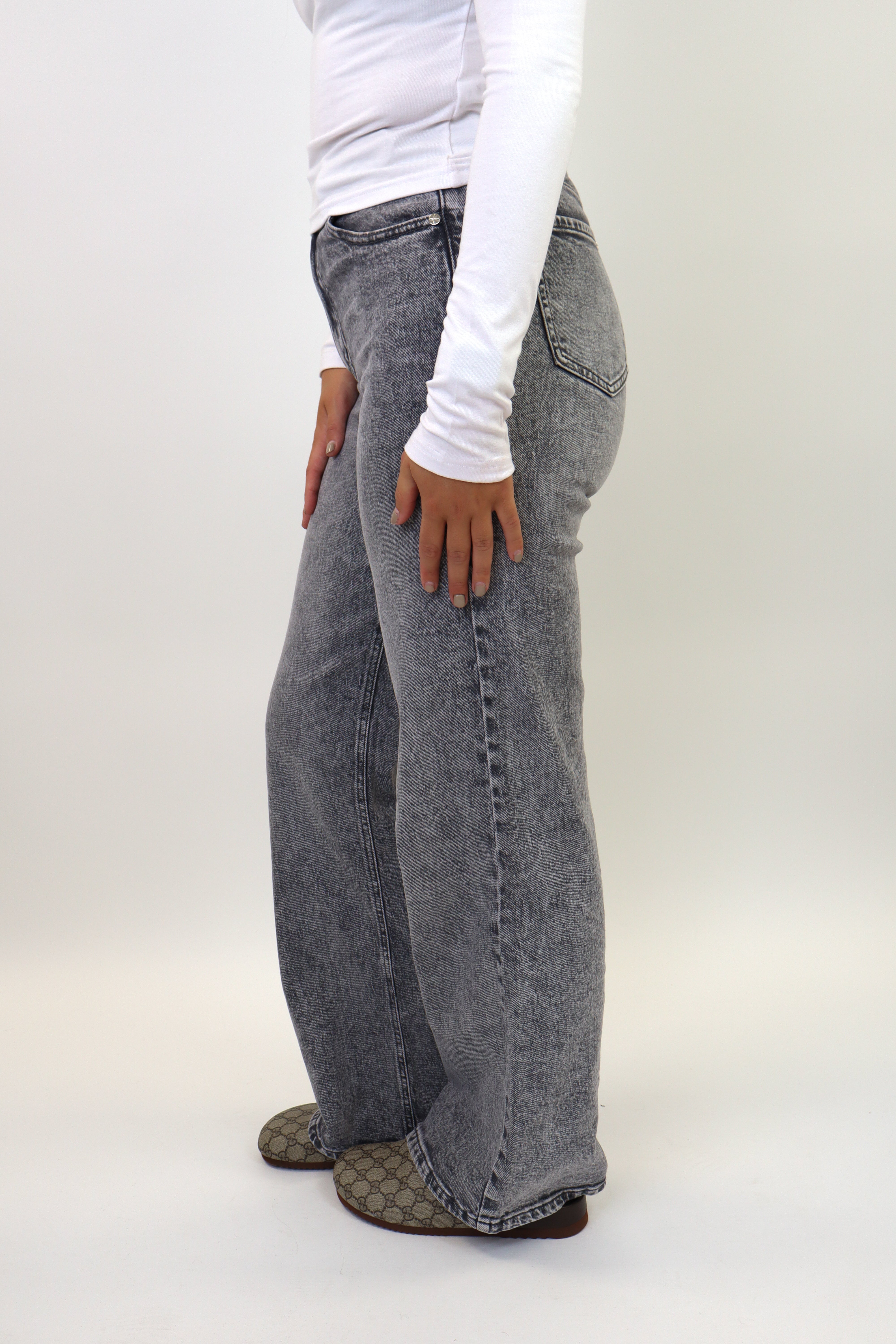 Suzan Wide Leg Jeans | Grey W3368-3