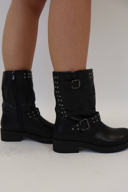 Demi Boots Black | CC2339