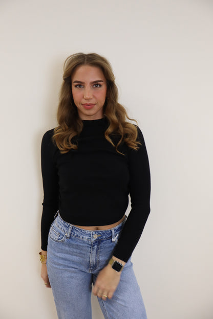 June Basic Top Black