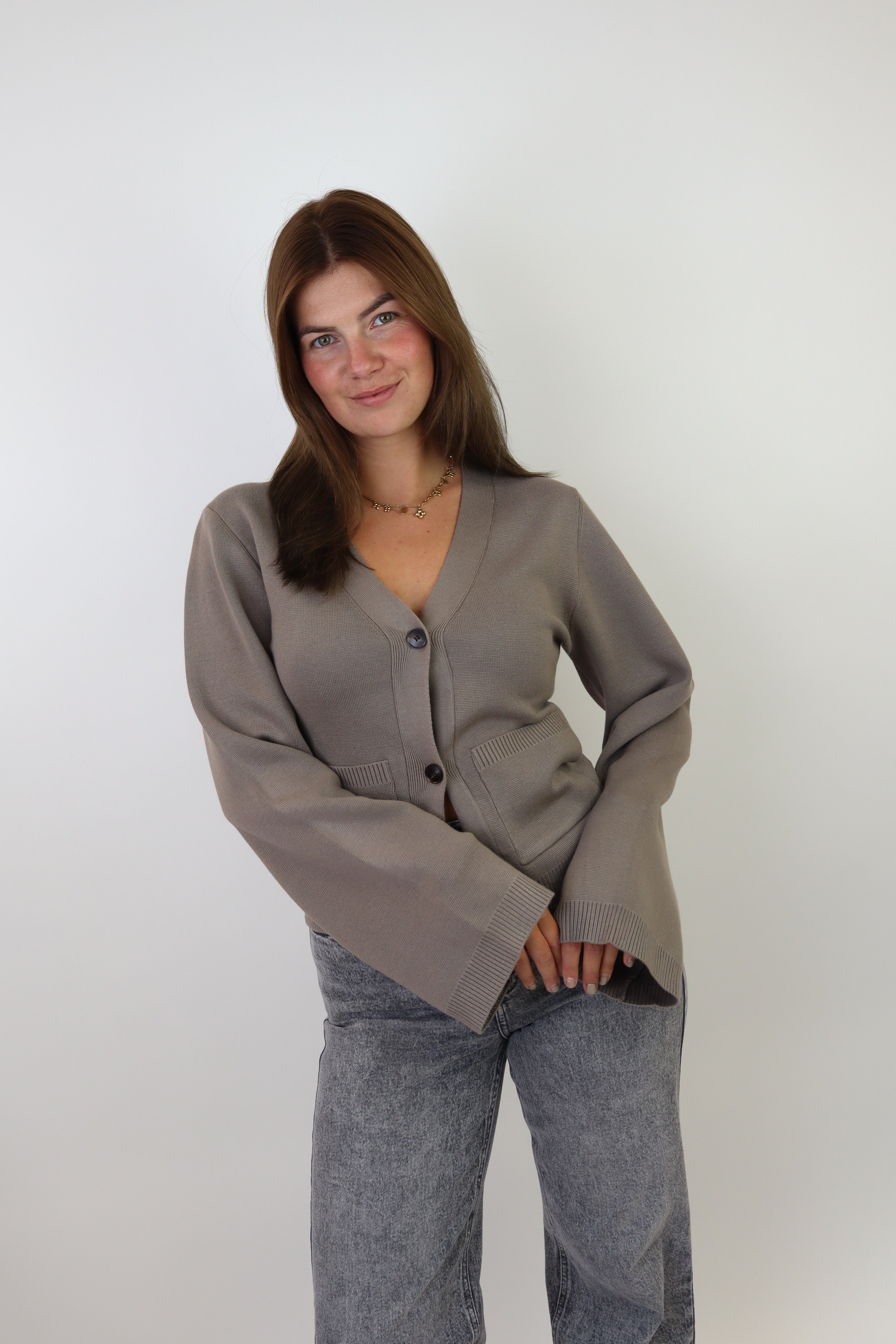 Suzie Cardigan Taupe