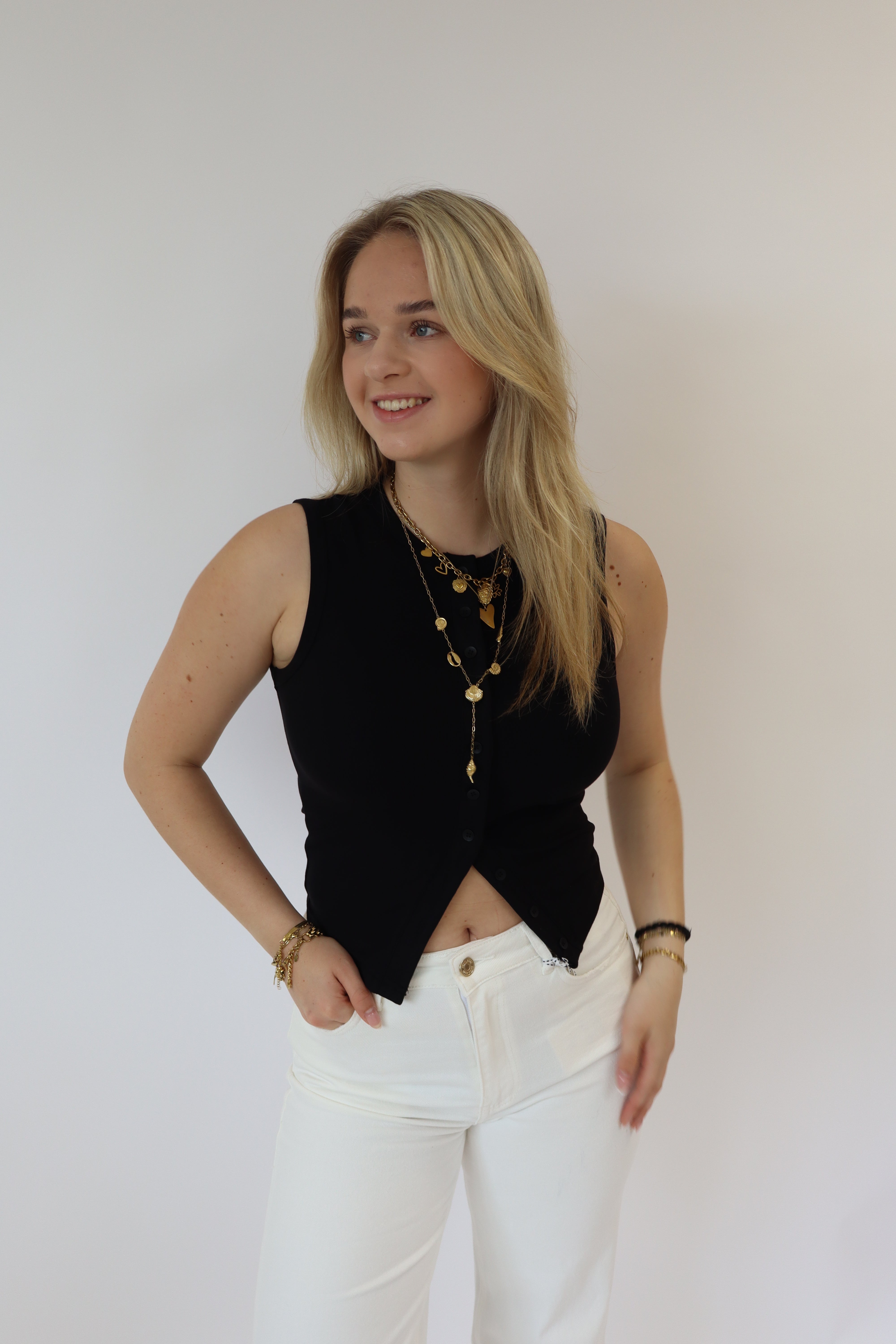 Beau Button Top Zwart