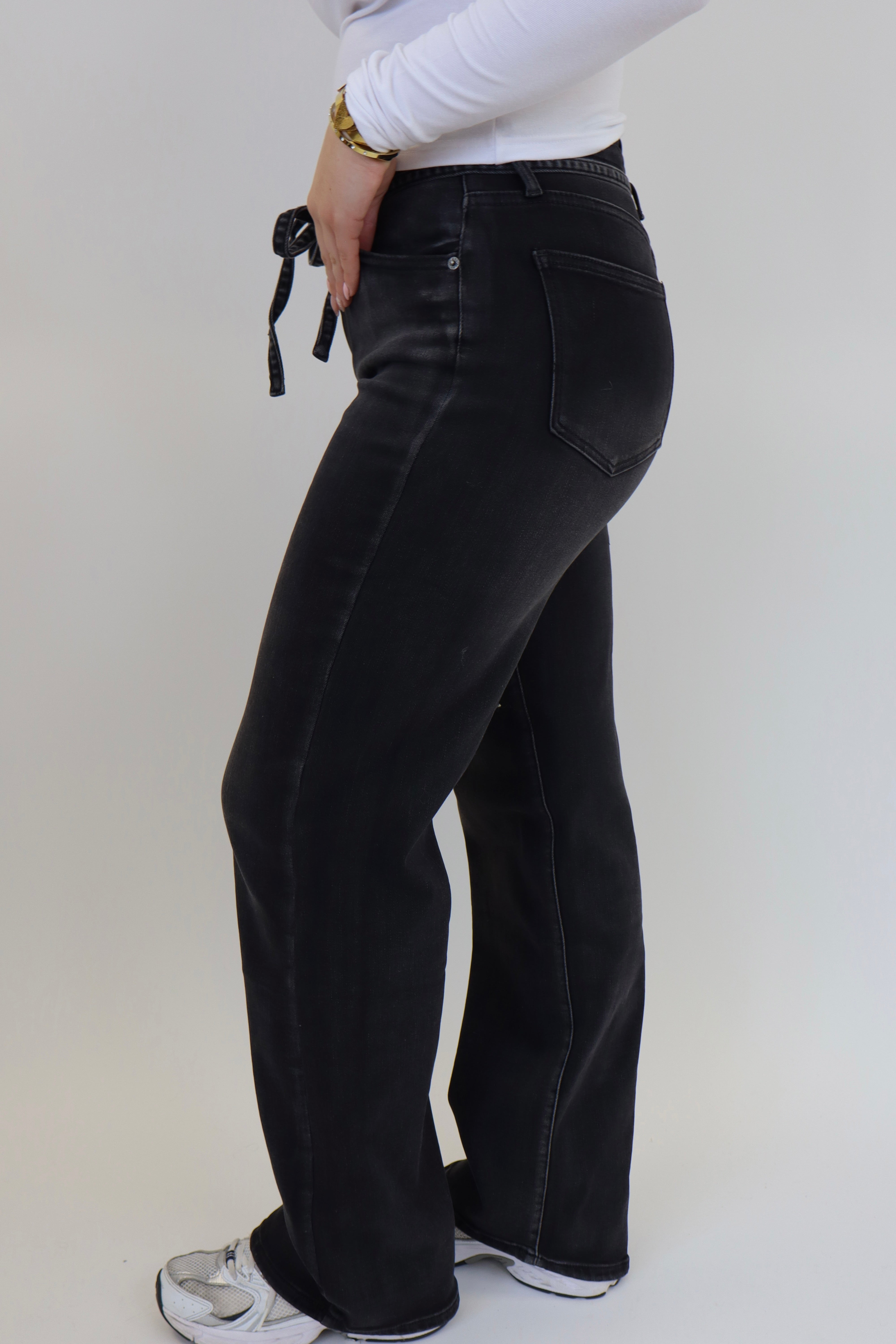 Laulia Straight Leg Jeans - Black Y3331-3