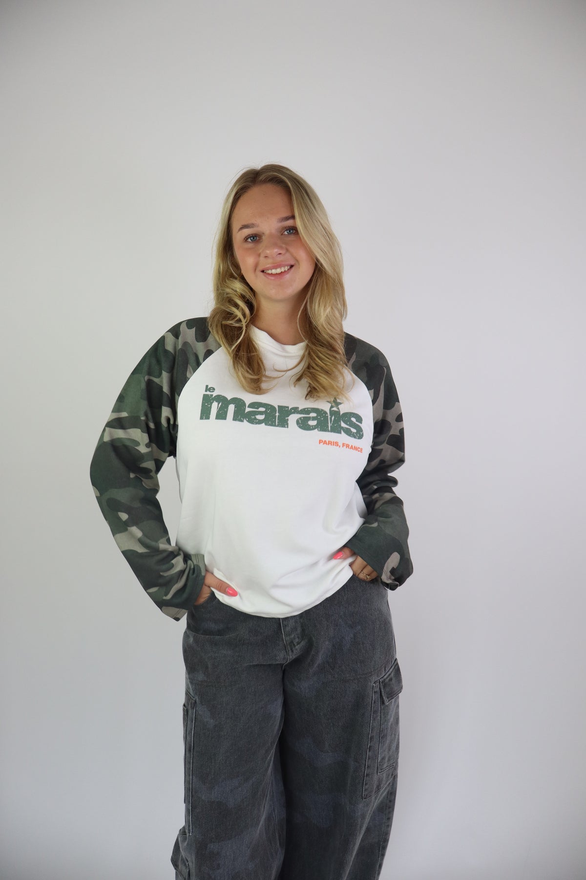 Le Marais Longsleeve Army