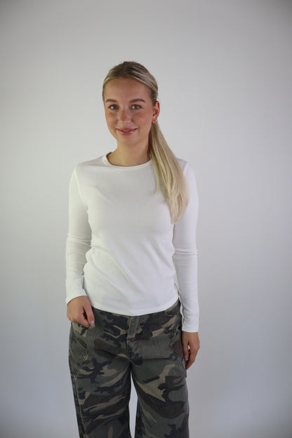 Ambika Willow Basic Wit