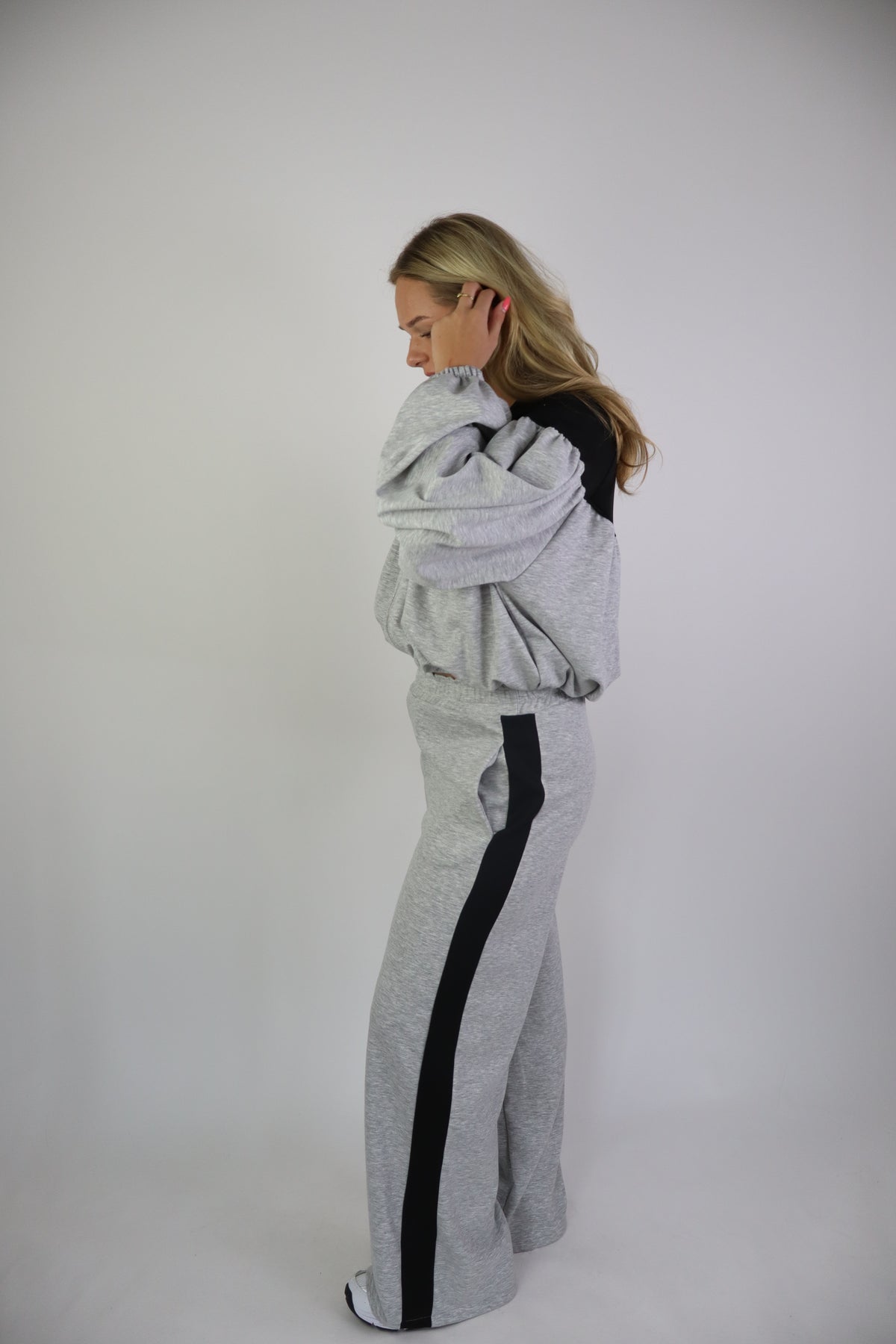 Xinova Set Grey