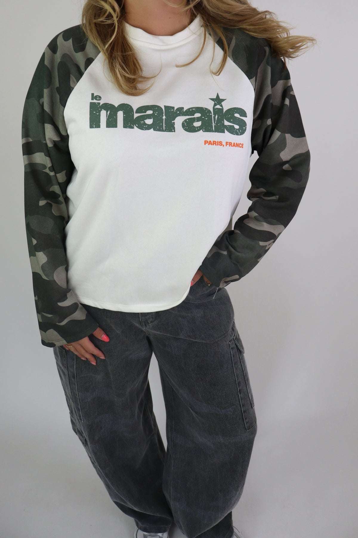 Le Marais Longsleeve Army