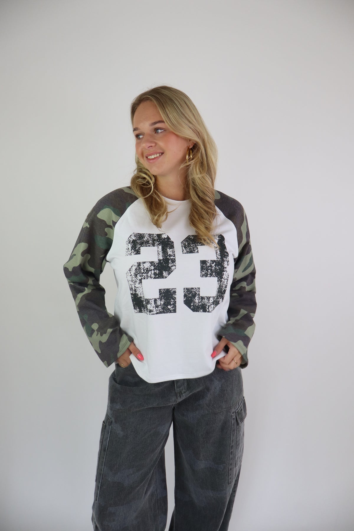 Ambika Army Longsleeve 23 White