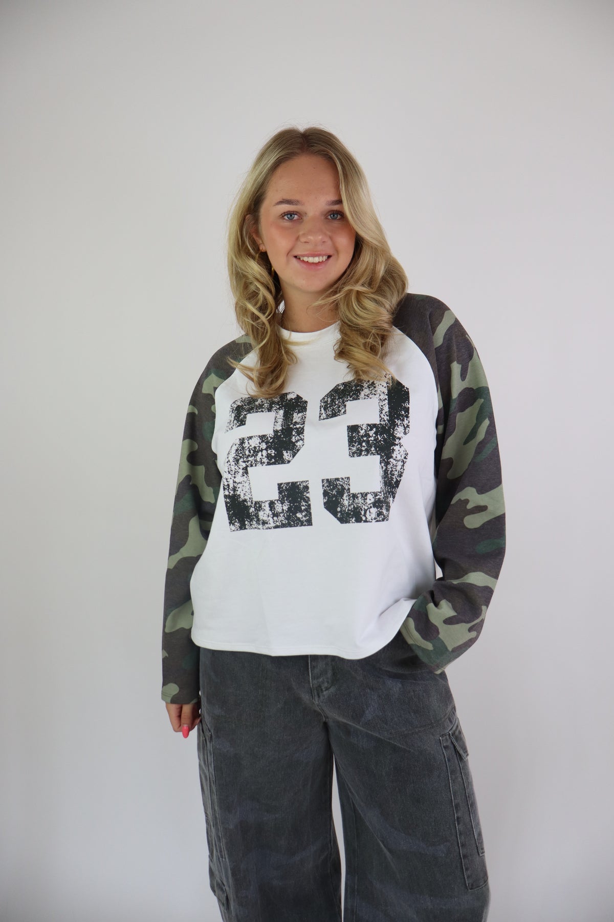 Ambika Army Longsleeve 23 White